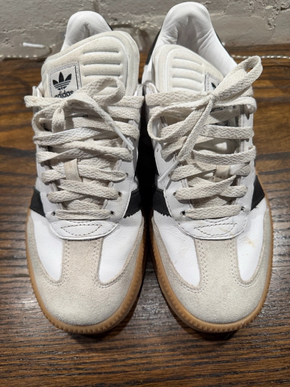 adidas White, Black & Gum Retro Trainer Sneakers